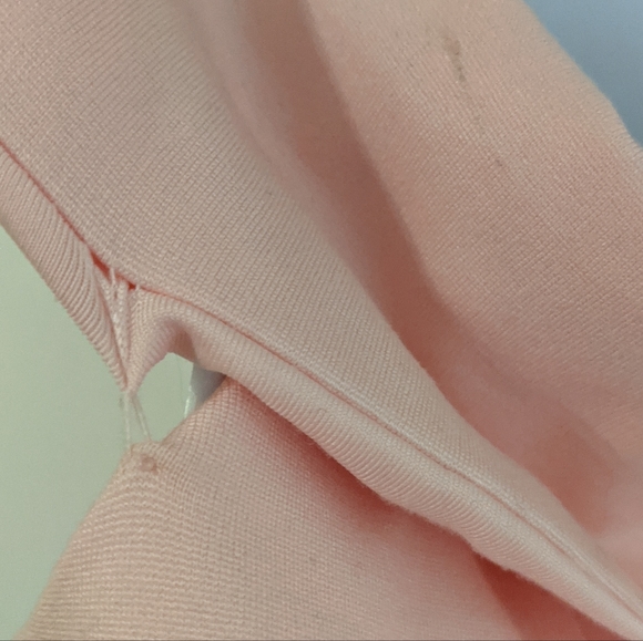 Bardot Off The Shoulder Pink Top Button Accents Princess Seam - Picture 7 of 9